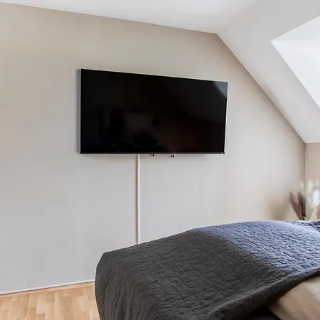 Schlossberg Panorama - 1 Bedroom & Lift & Free Parking By Hero Homes Апартаменты *