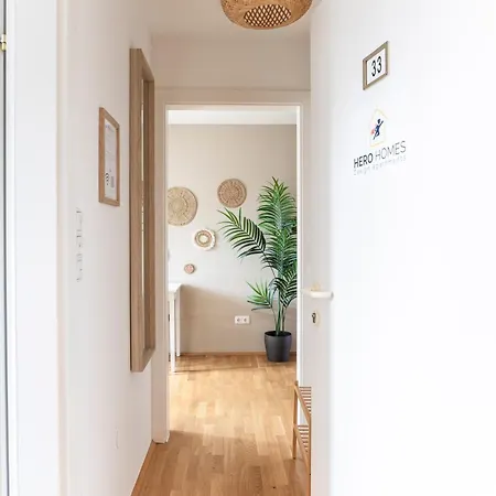Schlossberg Panorama - 1 Bedroom & Lift & Free Parking By Hero Homes Грац